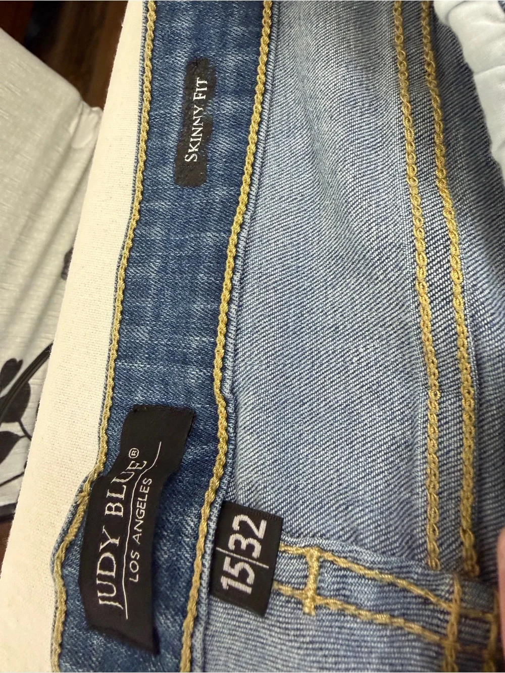Judy Blue Distressed Skinny Jeans Size 15/32 Mid Wash Stretch Denim